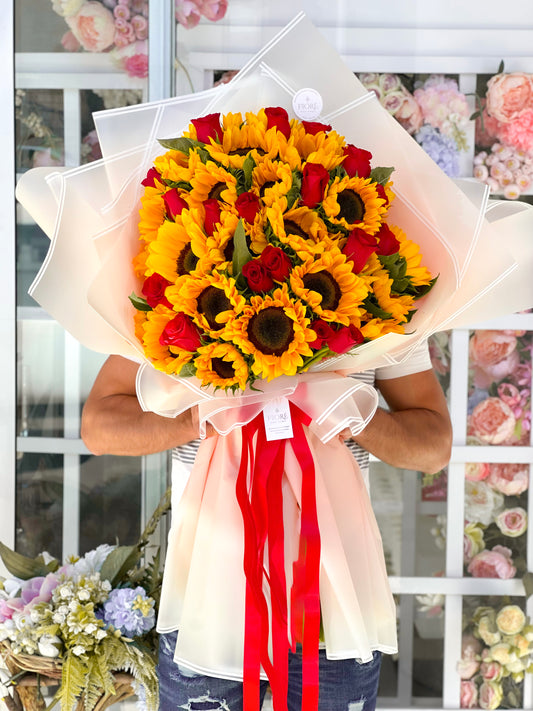 Maxi Bouquet Sunflowers &amp; Roses